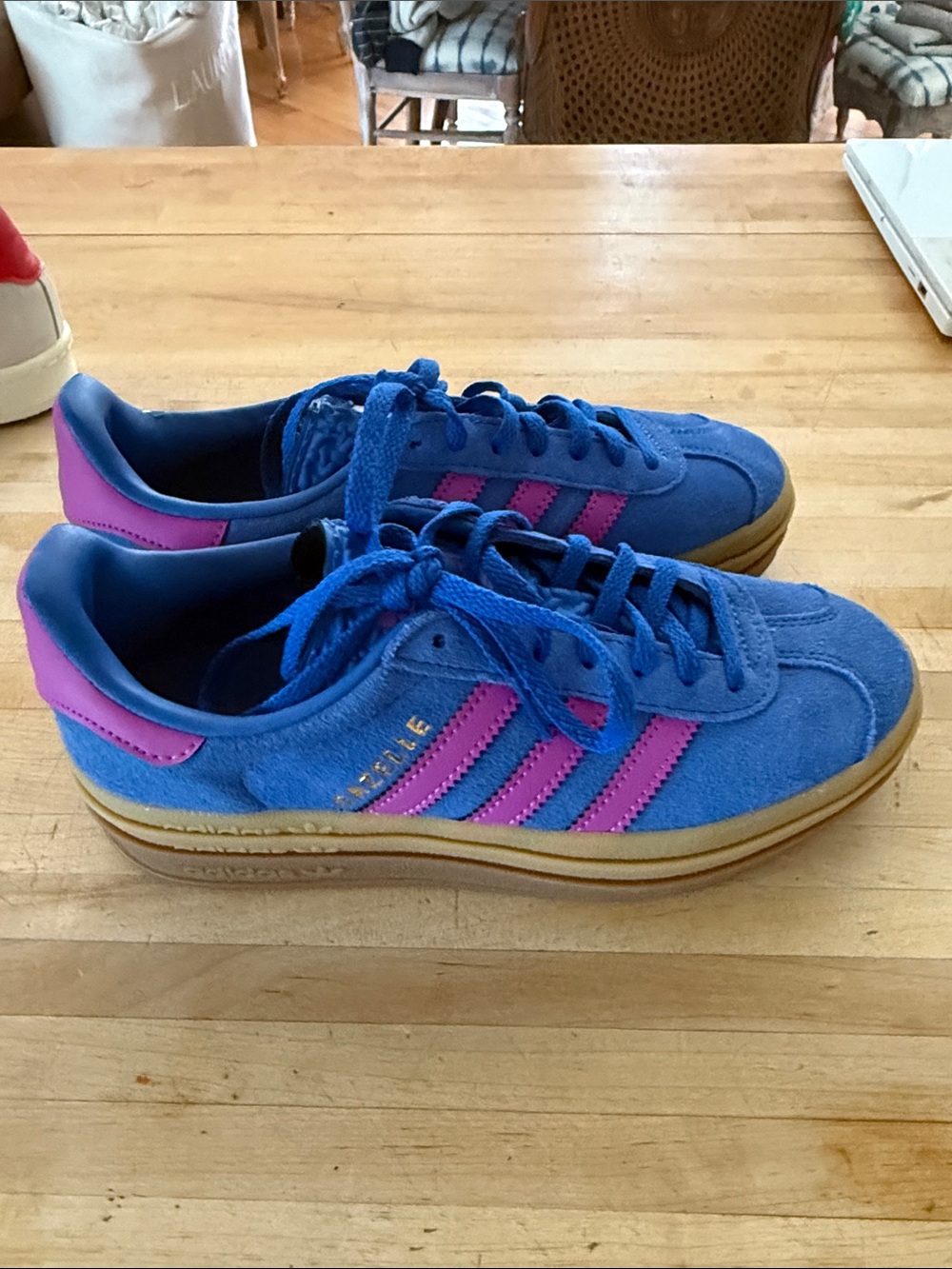 Adidas Girls Sneakers Never worn size 5.5